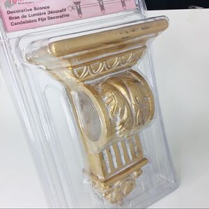 Kirsch Oak Decorative Sconce Victorian Washed Gold